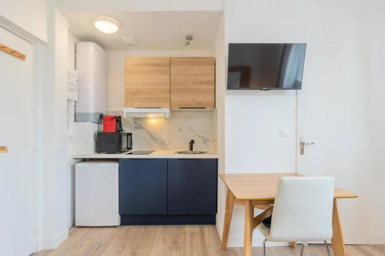 Апартаменты Equipped Studio - Near Train Stations Лилль